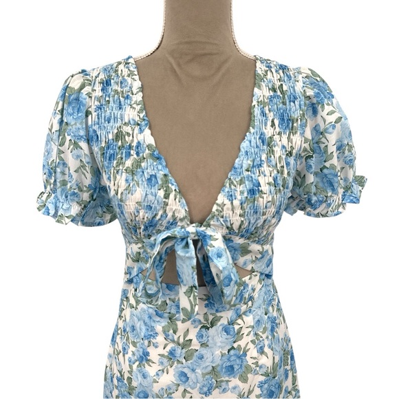 Hello Molly Picnic Loving Tie Front Dress - Blue Floral Print - Size Small - NWT - Picture 5 of 15